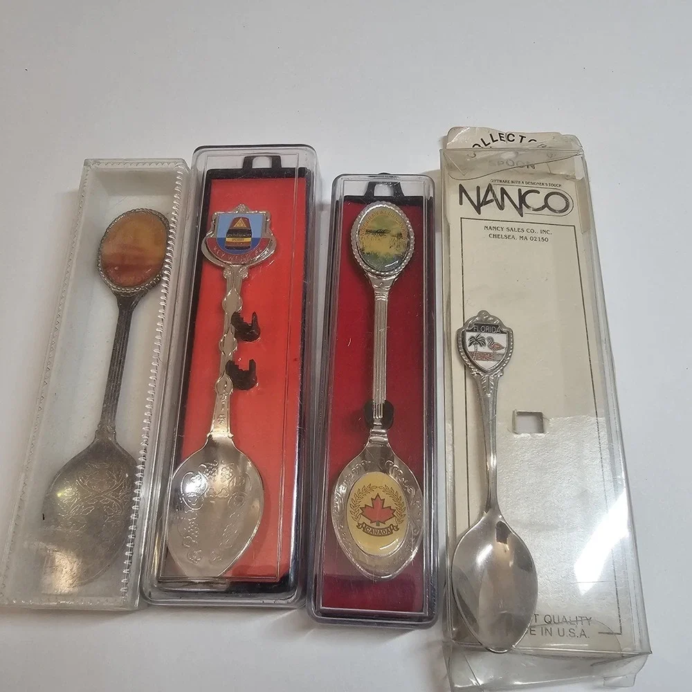 Souvenir Spoon Lot Vintage‎ Florida Canada Key West New York Enamel Collectible